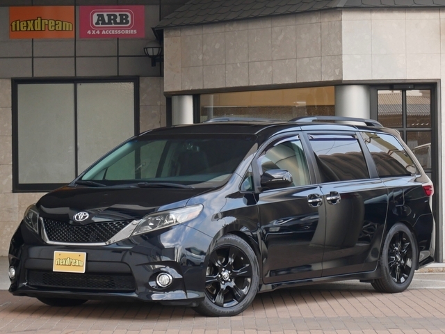 TOYOTA SIENNA ダイキャストモデル トヨタ　シエナ　BLACK ミニカー 1/24 トヨタ シエナ 黒色 Toyota Sienna 予約商品