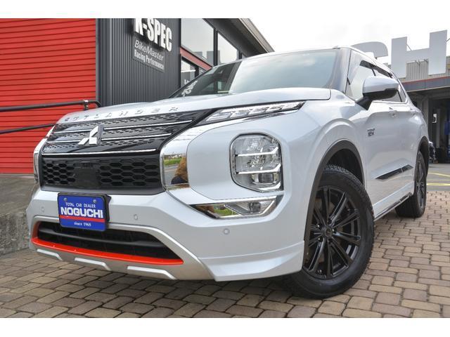 アウトランダーＰＨＥＶ(三菱) Ｐ　ワンオーナー！純正オプション＆後付け 中古車画像