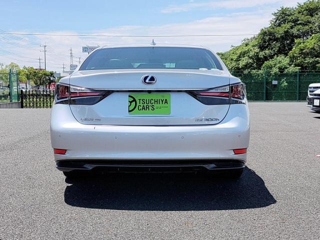 前後にコーナーセンサー付き！