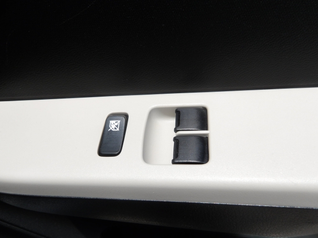 �I���b�N�X�t�|����������X�ւ̂��₢���킹�́A�s�d�k�F�O�Q�V�|�R�W�W�|�W�R�R�U�܂ł��C�y�ɂǂ����I�i�c�Ǝ��ԁF10���`�P�X���@���j��x�j