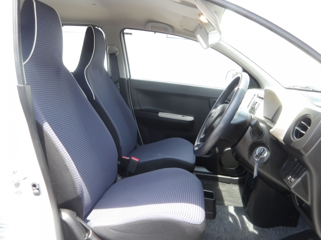 �y�I���b�N�X�F�蒆�Îԁz�W���Ԃ͑S�ԏC�����Ȃ��I��O�ҋ@�ւ̌��������{���Ă���A1�䖈�Ɏԗ��F�菑�𔭍s���Ă���܂��B