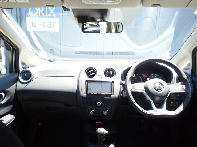 �C���p�l�摜�ɂȂ�܂��B�I���b�N�X�F�蒆�ÎԂ͑S�ԊӒ菑�t���B�������AIS�̌�����S�ԗ��Ɏ��{��1�䂲�Ƃɕ]���_�̂����F�菑�̔��s���s���Ă���܂��B