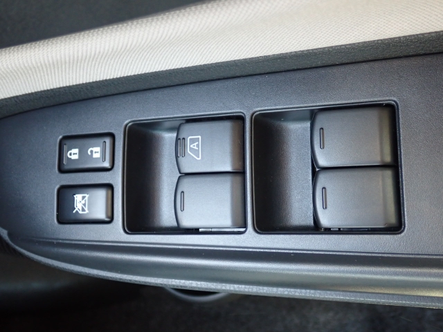 ���̊J�͓d���i�p���[�E�B���h�j�ɂȂ�܂��̂ŁA�֗��ł���ˁB