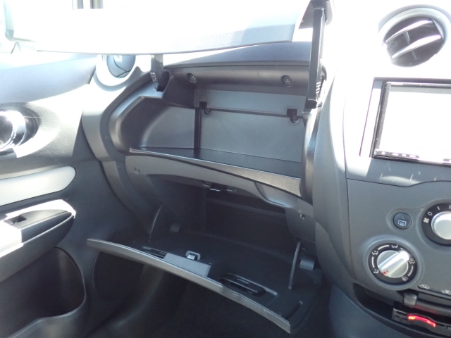 ���[�����Ղ�O���[�u�{�b�N�X�B