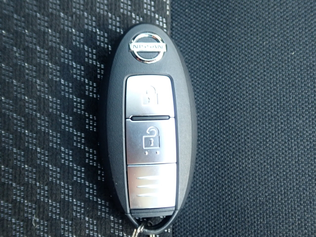 �X�}�[�g�L�[�����I�L�[���|�P�b�g��o�b�O�ɓ��ꂽ�܂܁A�h�A���b�N�̊J���E�{���E�G���W���n�����\�ł��B