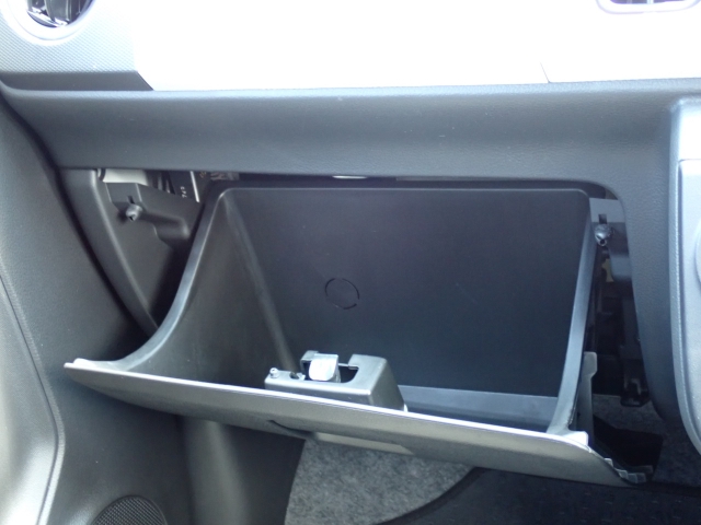 ���[�����Ղ�O���[�u�{�b�N�X�B