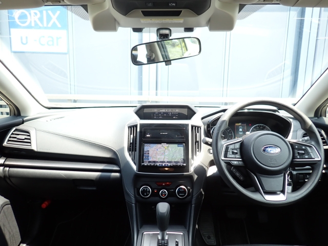 インパネ画像になります。オリックス認定中古車は全車鑑定書付き。株式会社AISの検査を全車両に実施し1台ごとに評価点のついた認定書の発行を行っております。