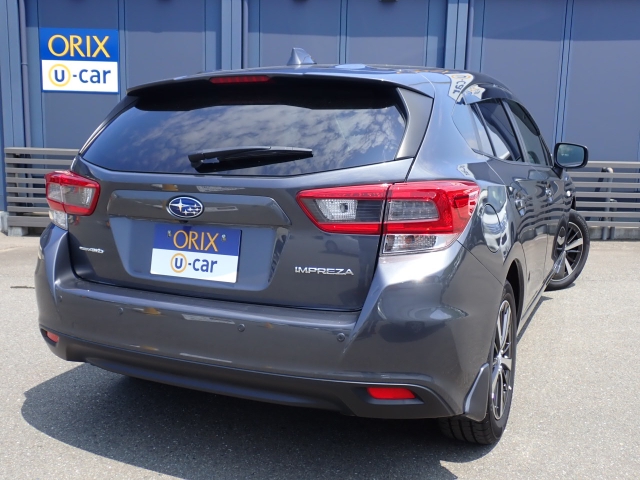 リヤビューの画像になります。オリックス認定中古車には、ご購入後も安心してお乗りいただくために、独自の｢オリックス認定中古車保証｣をお付けしています。