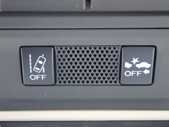 衝突回避軽減ブレーキ付きで、より安全にドライブをお楽しみいただけます♪