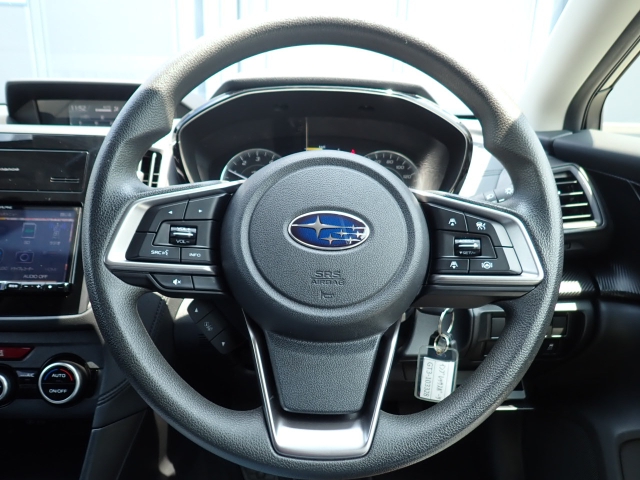 ステアリングはとてもきれいな状態です☆