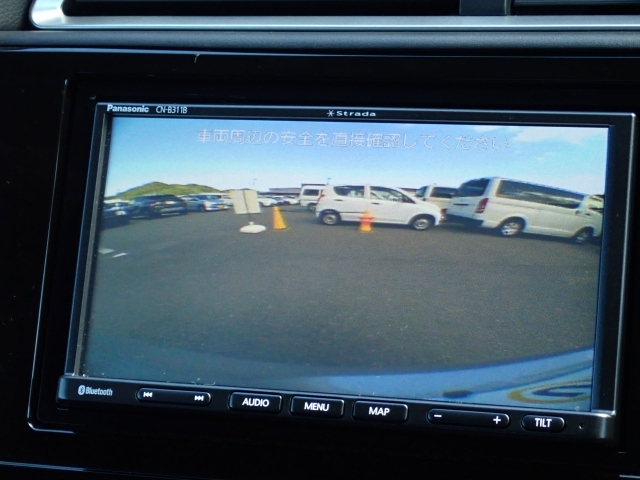 �o�b�N�J�����������Ă���܂��B���Ԏ��ɑ�ϖ��ɗ����܂�������Ԃ����ȕ��ɂ��֗��@�\�ł���