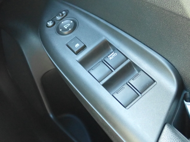 �d���i�[���h�A�~���[�E�p���[�E�B���h�E�������Ă��܂��B