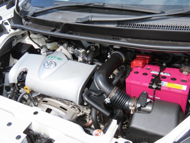 �G���W�����[�������ꂢ�ł���B�@�֋@�\�n���ǍD�ł��B�[�ԑO�ɓ_���������s���܂��B�G���W���I�C���E�I�C���t�B���^�[�E�G�A�R���t�B���^�[�E���C�p�[�S���͕K�������v���܂��i�G�A�R���t�B���^�[�́A�����Ԃ̂݁j