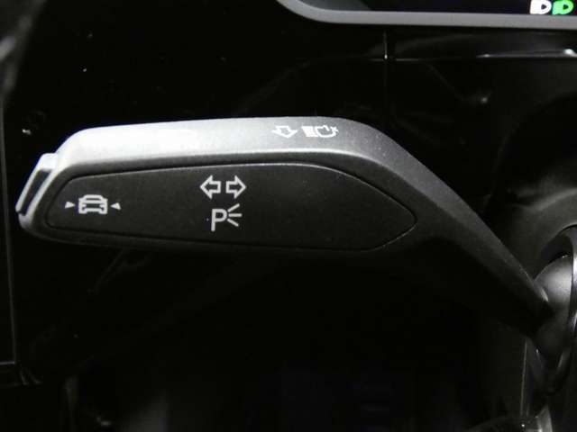 ���[�^�[�p�l�����Ń��W�I�I�Ȃ��\�ł��B