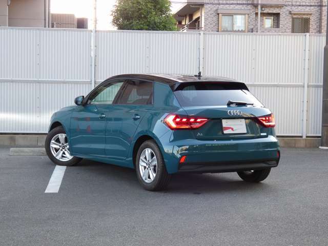 ナビゲーションは地図データを最新バージョ