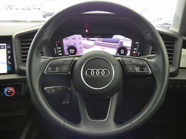 スイッチ式のオートライトを標準装備してお