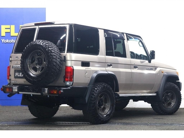 ���A�r���[�I �w�ʃ��X���������A�����Ă̔w�ʎc���I ���C���h�ł���