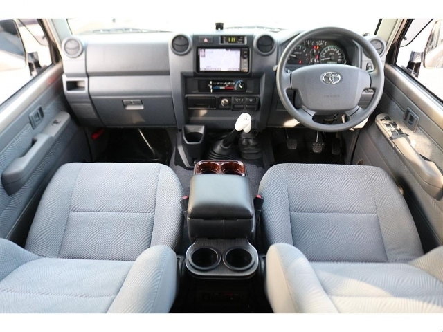 �������ύX�_�͉�����Ă��܂����A�����̓������Č������f�U�C���I