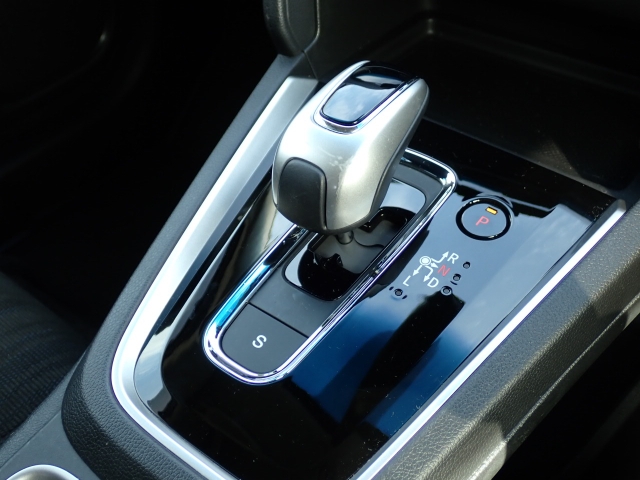 �V�t�g�m�u�̓X�����Ȃ��A���ꂢ�ȏ�Ԃł��B���ł��G��镔�������ꂢ���Ƒ�؂ɏ���Ă������Ƃ�������܂���B