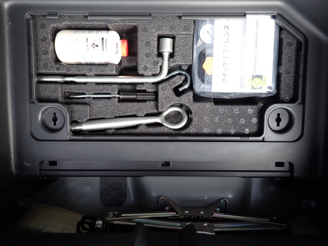 �p���N�C���L�b�g���t���Ă܂�.