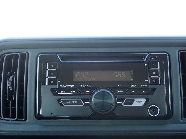 ＣＤオーディオ・ラジオが付いてます。