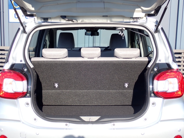 通常時のラケッジスペースです！大きな開口で荷物の乗せ降ろしも楽に行えます。