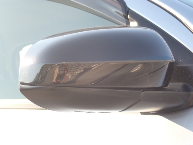 オリックス認定中古車は全車鑑定書付き。株式会社AISの検査を全車両に実施し1台ごとに評価点のついた認定書の発行を行っております。