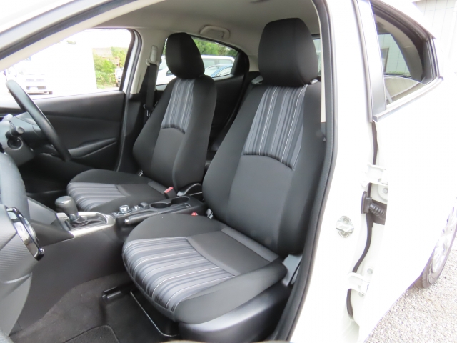 �t�����g�V�[�g����ԗǍD�ł���B�傫�ȉ�����Ȃ��A���S�ł��B����S�n�������ł���B