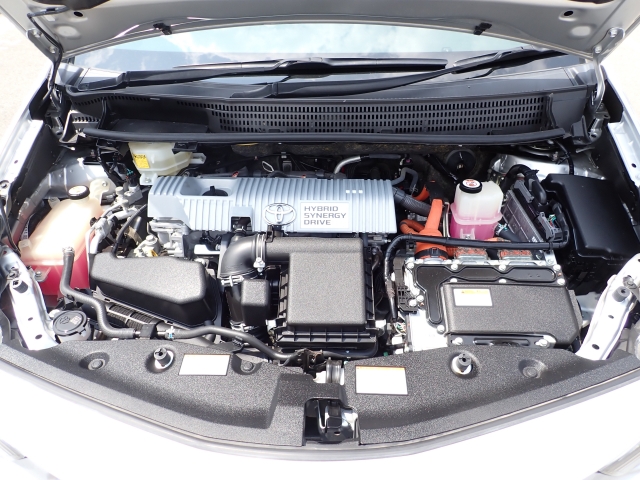 �G���W�����[�������ꂢ�ł���B�@�֋@�\�n���ǍD�ł��B�[�ԑO�ɓ_���������s���܂��B�G���W���I�C���E�I�C���t�B���^�[�E�G�A�R���t�B���^�[�E���C�p�[�S���͕K�������v���܂�