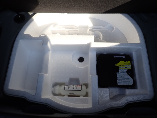 �p���N�C���L�b�g���t���Ă܂�.