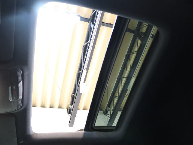 専門店ならではの豊富なメルセデス・ベンツを取り揃え、ご納車後もスタッフがカーライフをサポート致します！