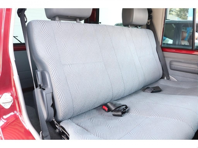お好みに合わせてシートカバーの取り付けも可能です！