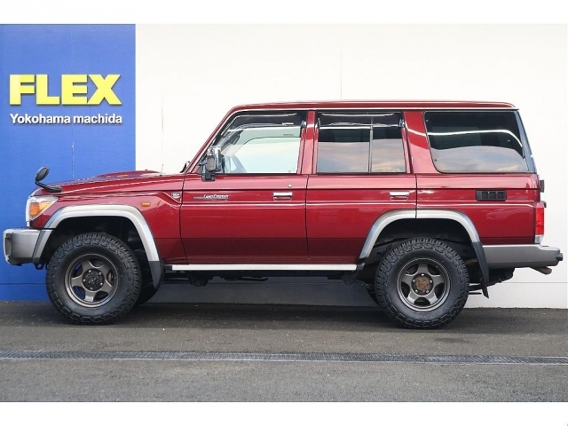 サイドステップ付きの為乗り降りも楽々です♪