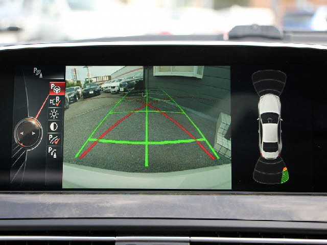 当社では全車充実の無料アフターサービス付です！全車無料２年保証＆年３回３年間エンジンオイル交換無料＆ポリマーメンテナンス施工＆関東圏外陸送納車費用無料サービス中。詳しくはホームページをご覧ください。