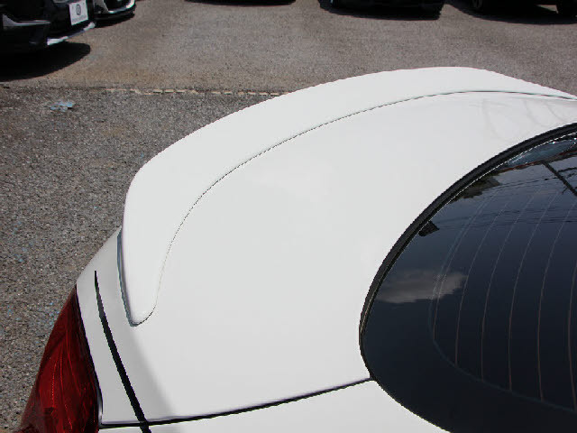 県内最大級の大型展示場！更にガレージ完備！専門店だからできる幅広いラインナップ！ご希望の車種がない場合もお気軽にお申し付け下さい。当社ネットワークでご希望の車両を探して参ります。