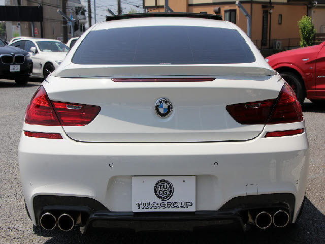 全車店頭にて展示中！お越し頂ければ現車確認が可能です。お気軽にお越しくださいませ。専門スタッフが細かくご説明させて頂きますので輸入車にご不安がある方でも安心です。