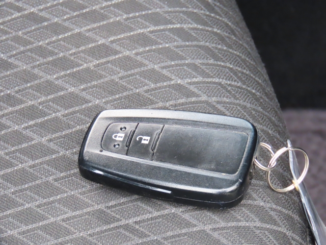 �L�[���|�P�b�g�ɓ��ꂽ�܂܂ł��G���W���n�m�^�n�e�e�A�h�A�{���^�J���\���֗��ȃX�}�[�g�L�[�t�ł���