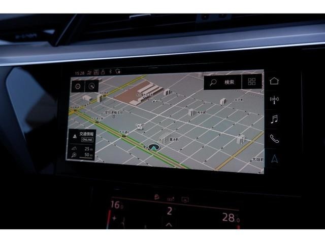 �G�A�R�������̓^�b�`�p�l���ő��삵�܂��B���x�ݒ�̓^�b�`���鑼�ɒ������ŏ㉺�ɃX���C�h�����鎖�ł����x�������\�ł��B�܂��A�V�[�g�q�[�^�[�����ł��̂Ŋ������������K�ɂ��߂������������܂��B