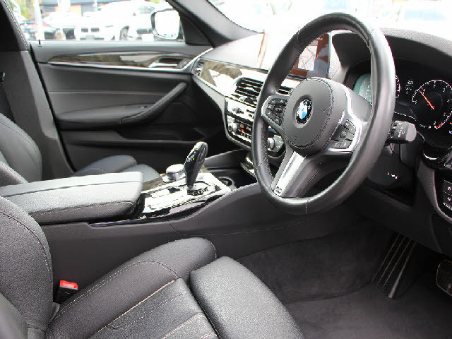 ���X�Ȃ�ł͂̔[�ԑO���������{�I��p�e�X�^�[�������I���o��ɂ��܂��Ă͂��C�y�ɂ��⍇���������B�[�Ԍ�̎Ԍ��E�_���E���E�h���X�A�b�v�Ȃǂ����Ђ��q�l���ʉ��i�ɂĂ��ē������Ē����܂��B������Ԋ����I