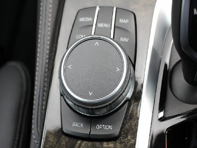 �f�ڈȊO�̉摜�����X�g�o�ɂđ������J���ł��I�����X��������ł����S���čw�����Ă���������悤�ו��܂Ōf�ڂ��Ă���܂��B���X�Ȃ�ł̗͂ǎ��Ȓ��ÎԂ݂̂�̔����Ă���܂��B