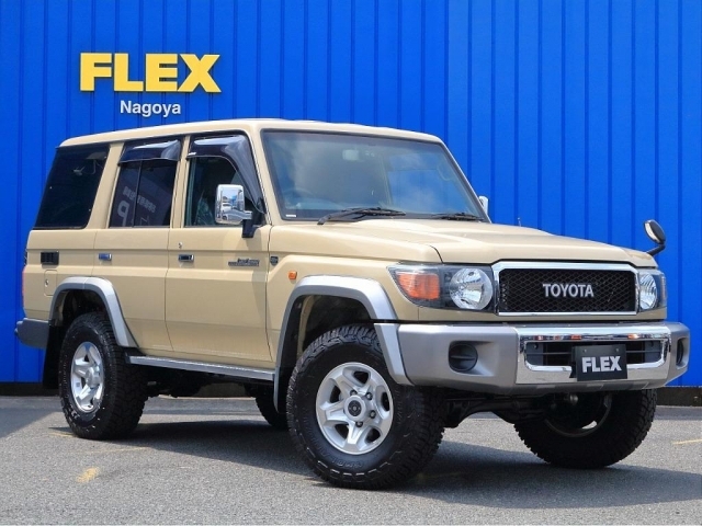 �J�N�J�N�X�N�G�A�{�f�B����l�C���T�C�h�X�e�b�v�t���ŏ��~��y�X��