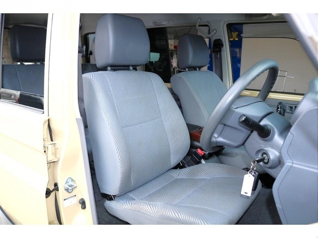 �V�[�g�|�W�V�������������E�ǍD�ł���