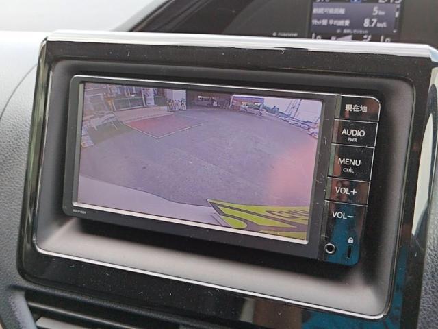 ���o�b�N�J�����������Ă܂������o�[�X�M���ɓ��ꂽ�����̉f�������j�^�[�ɉf���o����܂��A�o�b�N�����ȕ����ꔭ�N���A�[�I�I