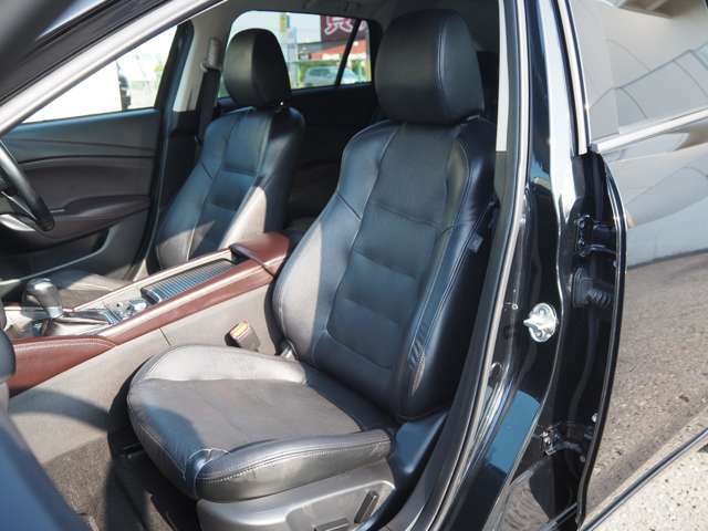 �V�[�g�Ƀ_���[�W��򉻂͏��Ȃ��A�ǍD�ȃR