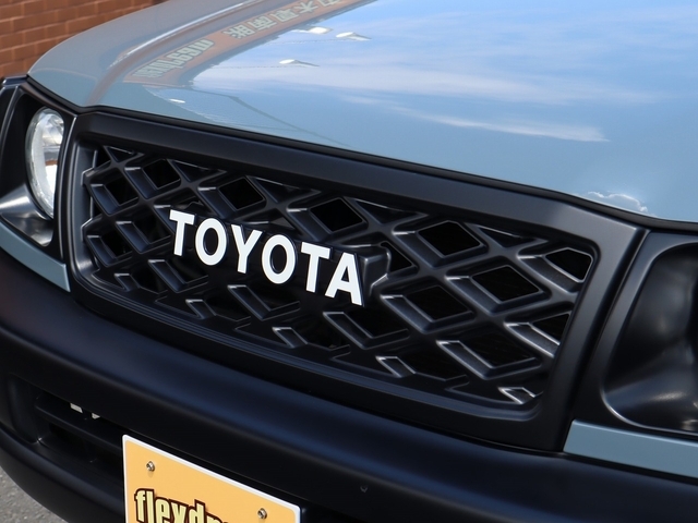�l�C��TOYOTA�I�[�i�����g�O�����ň�C�ɃN���V�J���ȕ��͋C�ɂȂ�܂��I