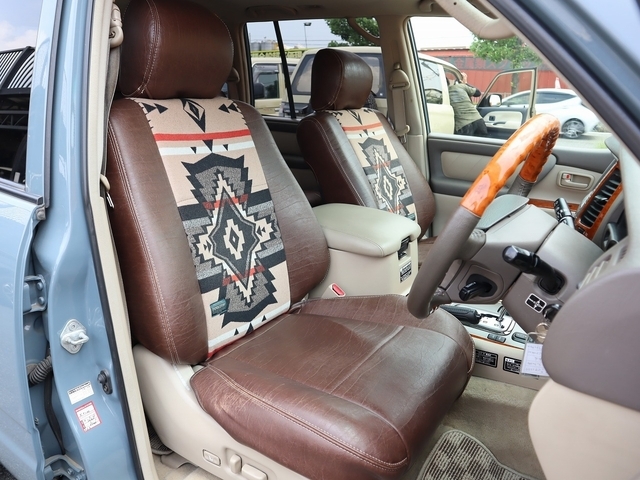 �����ɂ̓y���h���g��×���B���e�[�W�V�[�g�J�o�[�����Ă��܂���