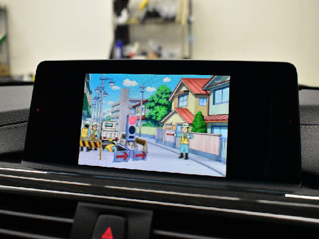 当社では全車充実の無料アフターサービス付です！全車無料２年保証＆年３回３年間エンジンオイル交換無料＆ポリマーメンテナンス施工＆関東圏外陸送納車費用無料サービス中。詳しくはホームページをご覧ください。