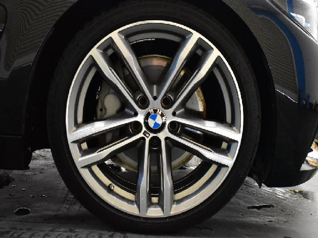 当社では全車充実の無料アフターサービス付です！全車無料２年保証＆年３回３年間エンジンオイル交換無料＆ポリマーメンテナンス施工＆関東圏外陸送納車費用無料サービス中。詳しくはホームページをご覧ください。