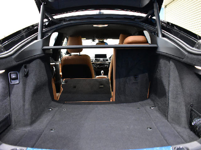 掲載以外の画像も当店ＨＰにて多数公開中です！ご来店が難しい方でも安心して購入していただけるよう細部まで掲載しております。専門店ならではの良質な中古車のみを販売しております。