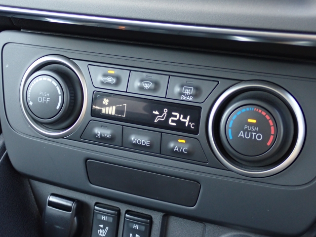 ���I�[�g�G�A�R������(^^�􁚎����������y�X�I����p�l����X�C�b�`���㎿�ő��쐫���ǍD�ł��B